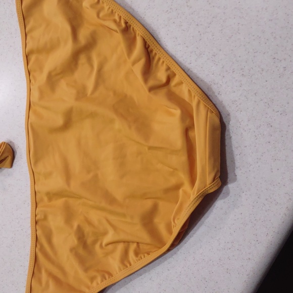 Time and Tru Golden/Marigold Bikini 2 Piece Set Size XL Women's Size 16-18 NWT! - Picture 11 of 16